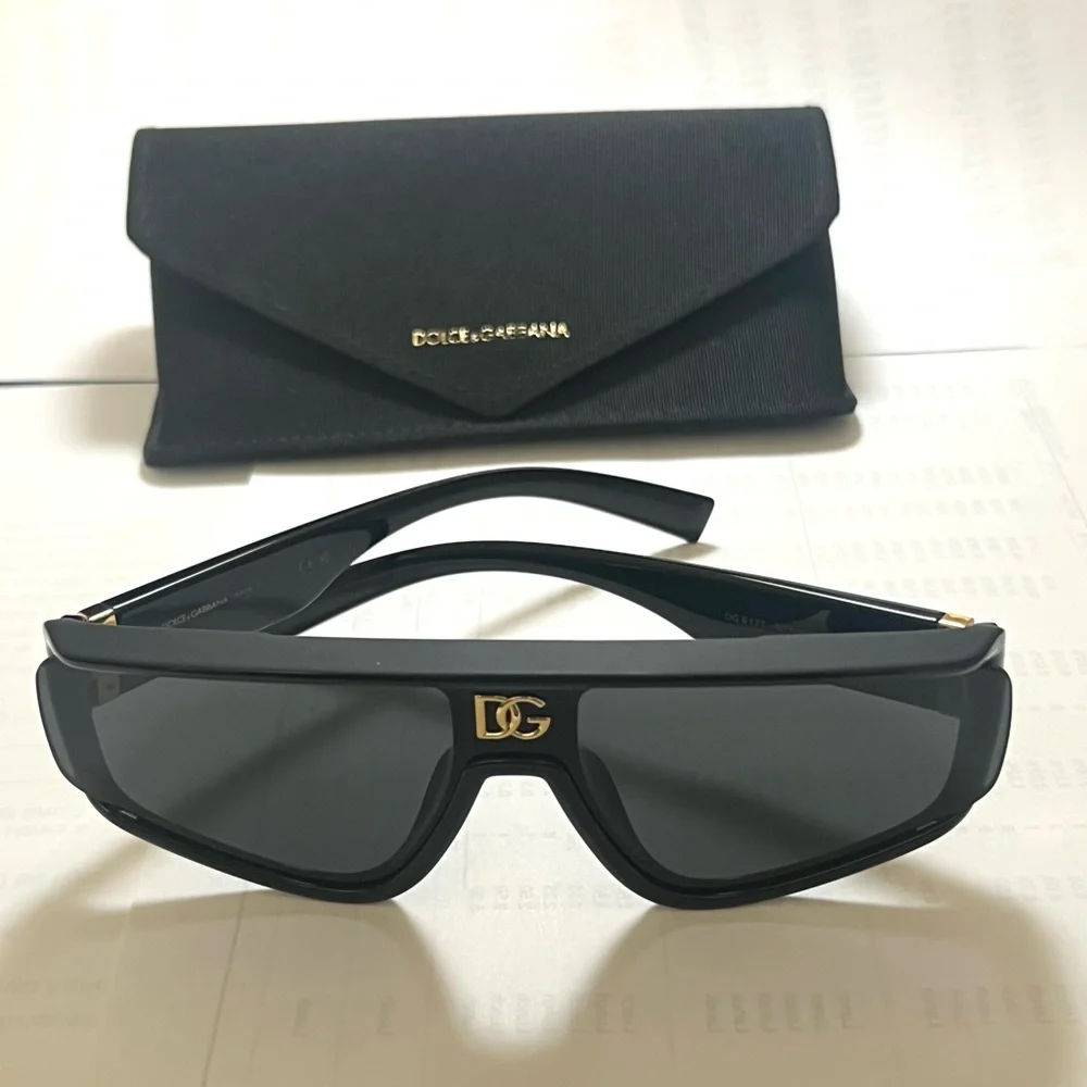 Dolce & Gabbana Black Glasses with Bold Frame and Dark Lenses